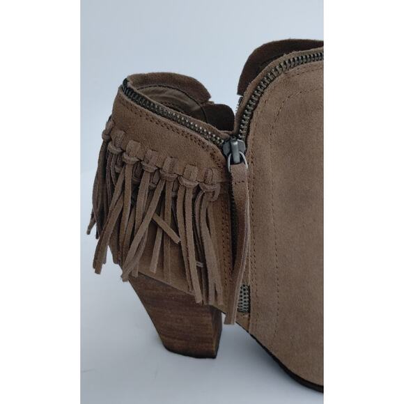 DV Dolce Vita Hiro Western Heel Ankle Boot Booties with Fringe Size 8 Tan - Picture 2 of 11